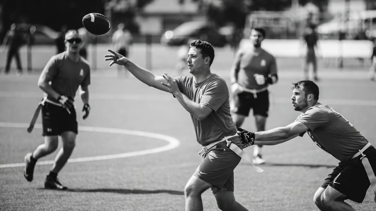 Flag football in the 1990s